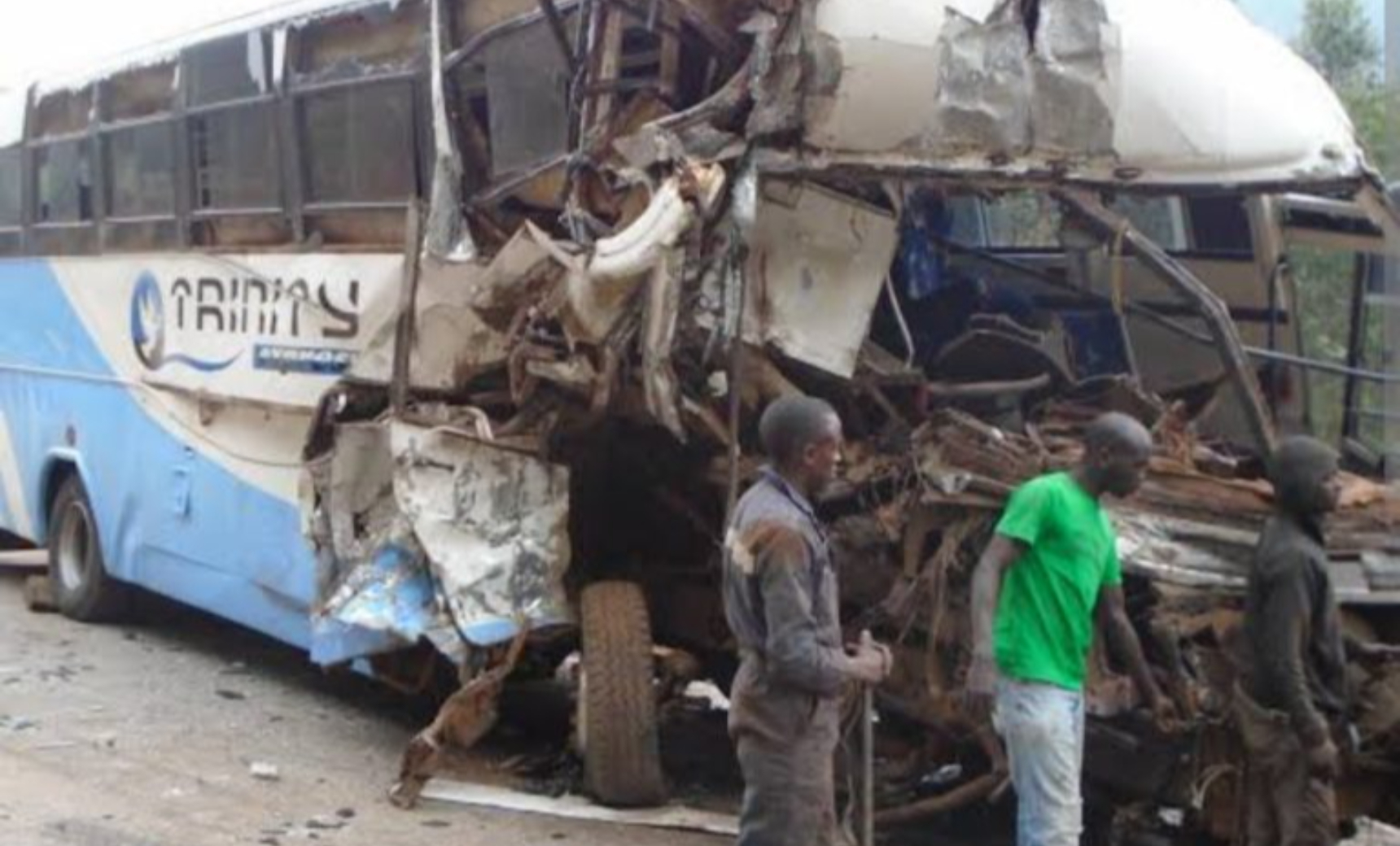 BTN Rwanda | Bus ya Trinity yavaga Kampala yerekeza Kigali yakoze ...